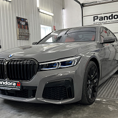 BMW 7-Series G11 2022
