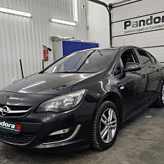 Opel Astra J 2013
