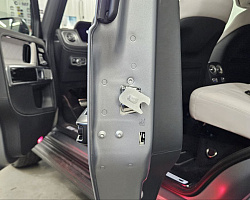 Mercedes-Benz G-Class 2025 | Изображение 1