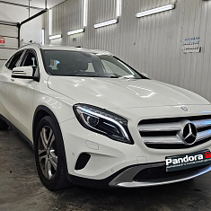 Mercedes-Benz GLA 2014