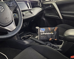 Toyota RAV4 2018  | Изображение 1