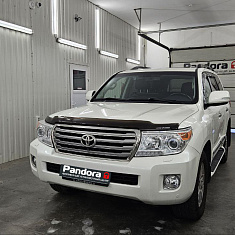 Toyota Land Cruiser 200 2015г