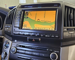 Toyota Land Cruiser 200 2010 | Изображение 2