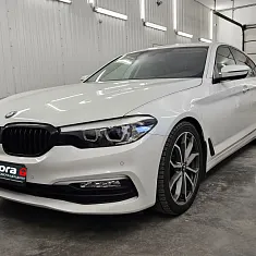  BMW G30