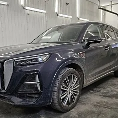 Hongqi HS5