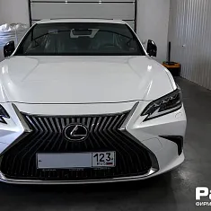 Lexus ES 2019