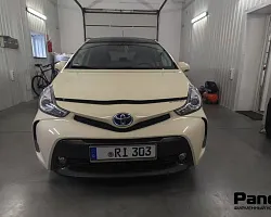 Toyota Prius 2015 | Изображение 1
